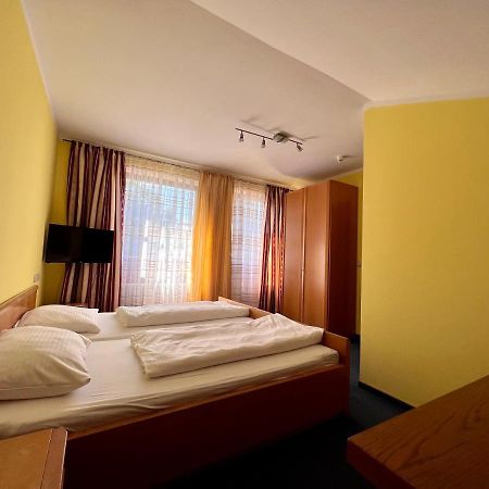 Hotel-Gasthof Deutschmeister Donauwörth Eksteriør billede
