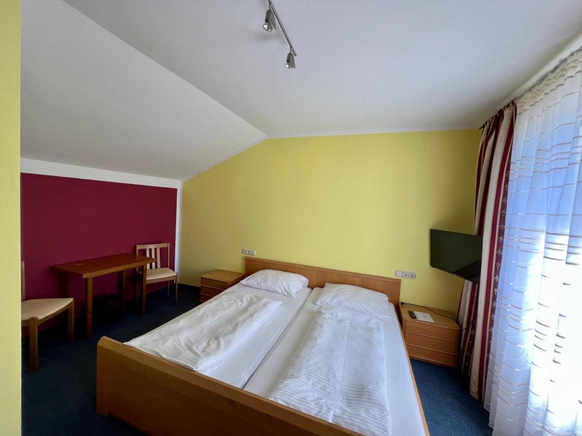 Hotel-Gasthof Deutschmeister Donauwörth Eksteriør billede