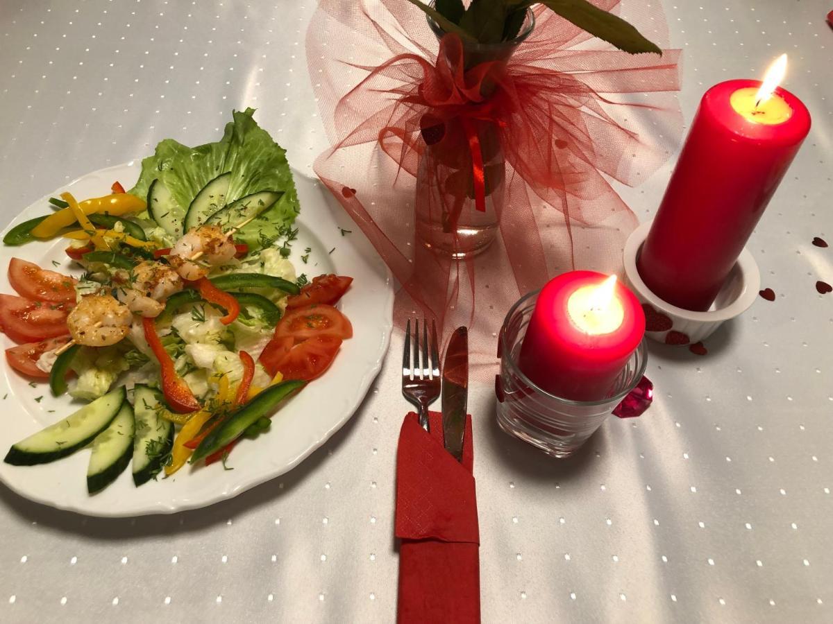 Hotel-Gasthof Deutschmeister Donauwörth Eksteriør billede